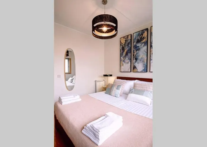 Bica Velha - Carvalhido * بورتو